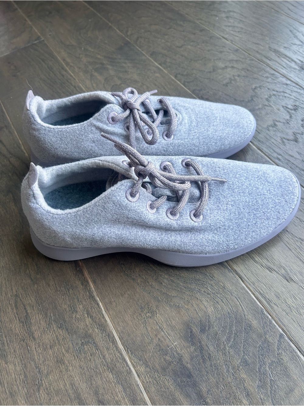 Allbirds Women’s Wool Runners Size 10. Like new! Light purple - Picture 2 of 7